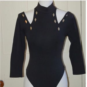 Great looking body shirt with trim